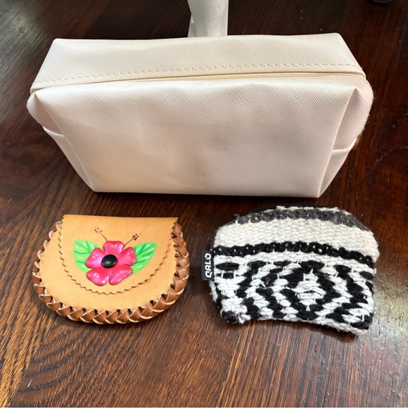 5 pieces -Floral and burlap “momin” Tote Bags Set with 3 misc small pouches - Picture 4 of 4